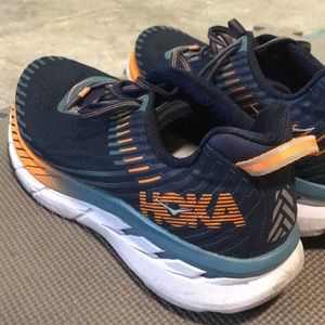 Hoka One One Clifton 5